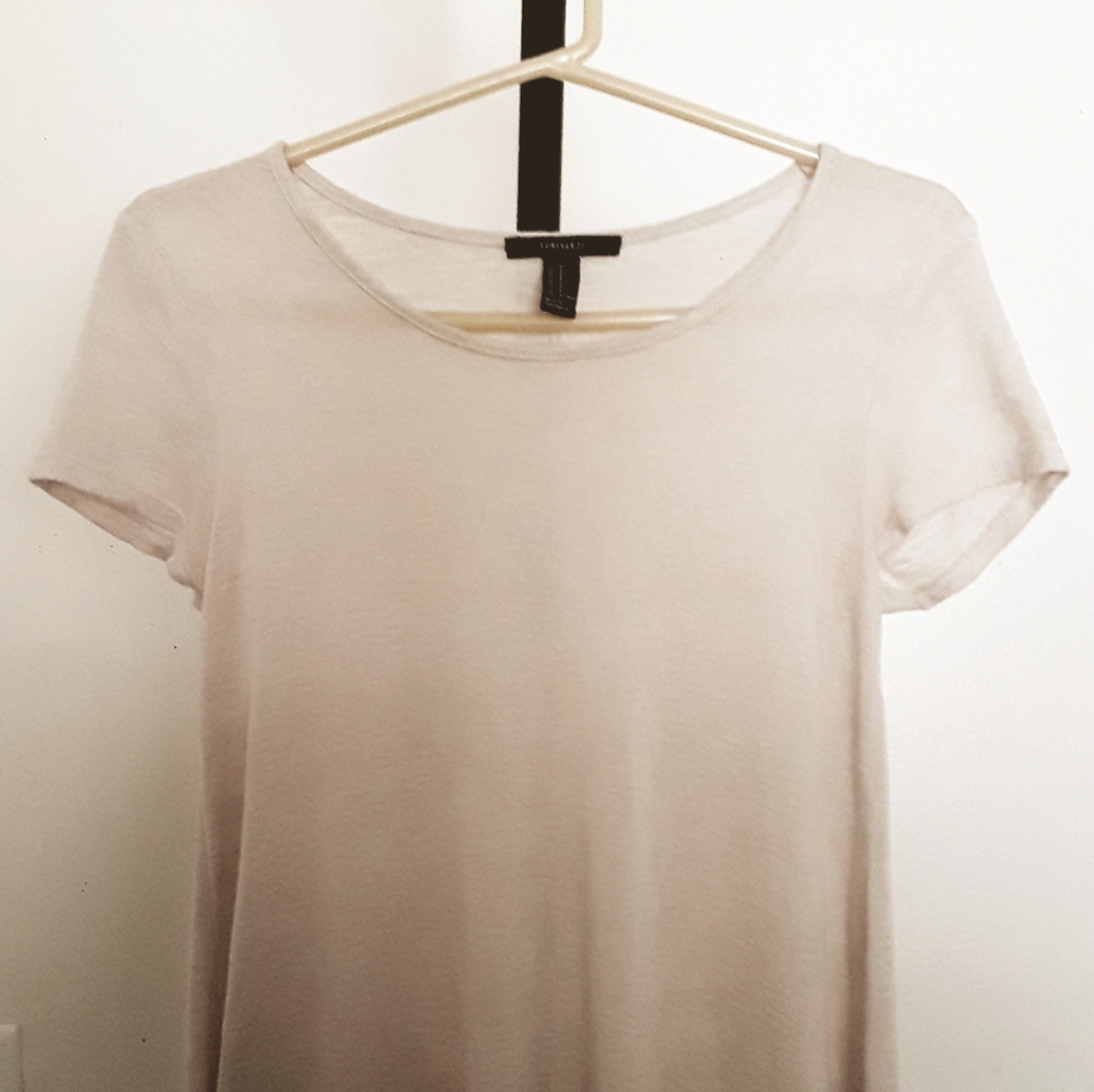 FOREVER 21 LADIES BEIGE DRESS. SIZE M